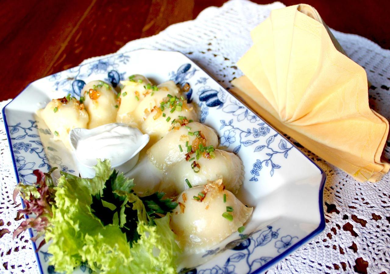 Zajazd Pod Kogutkiem Busewo ภายนอก รูปภาพ